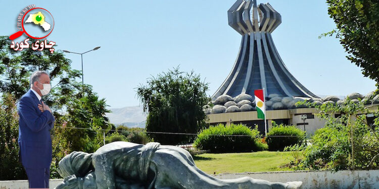 بۆ داوای لێبوردن بکەم کە نەپاڵپشت ونە هاوبەشی ئە ومێژوە ڕەشەم