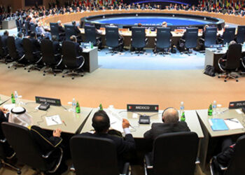 دیپلۆماسییەتی لوتکە