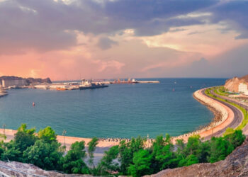 سەڵتەنەی عومان