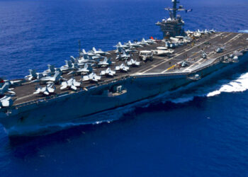 فڕۆکەهەڵگرى “کارل فینسۆن”