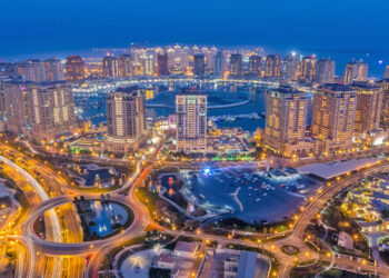 قەتەر لە وڵاتێکی بیابانییەوە بۆ زلهێزێکی جیهانی