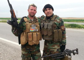 ئەمریکا کوردەکان دەباتەوە چیاکان