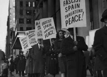 کێن ئه‌وانه‌ی دیموکراتییانه‌ فاشیستن؟