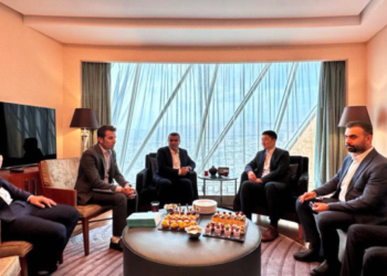 Chawy Kurd visits Mr. Liu, Consul General of the Republic of China