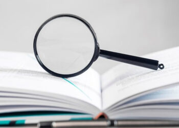 ڕه‌خنه‌ له‌ نێوان چاکسازی و داڕماندا