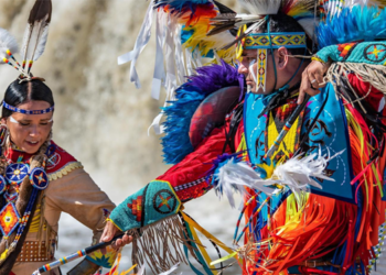 گەلە ڕەسەنەکانی هەردوو ئەمریکا