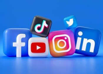 به‌رپرسیارێتی لێكه‌وته‌كانی “فه‌یكنیوز” له‌ تۆڕه‌ كۆمه‌ڵایه‌تییه‌كاندا