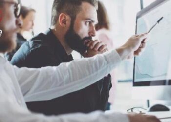   یاسای كارما لە دەلاقەیەكی ڕەخنەگرانەوە