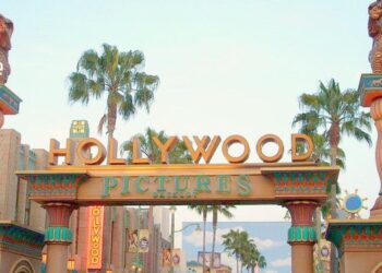 لە ئابووری سیاسی فیلمەکانی هۆڵیوود دا؛ کاتێک کاری سینەمایی دەبێتە وەبەرهێنان