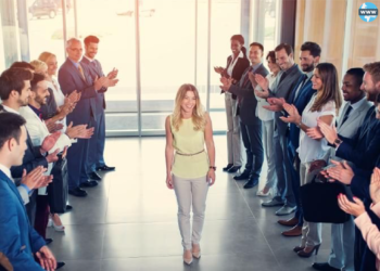 کاریگەری سیستەمی پاداشت لەسەر فەرمانبەران